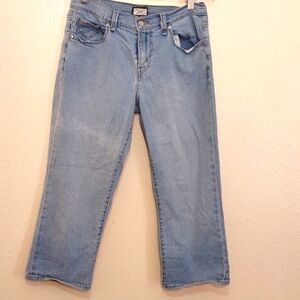 SLIGHTLY USED LEVI'S 515 CAPRI LIGHT BLUE SIZE 6